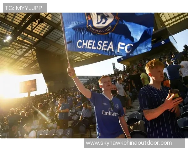 欧洲杯比赛期间，球迷热情高涨